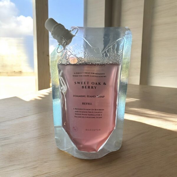 Sweet Oak & Berry Foaming Hand Soap - Image 3